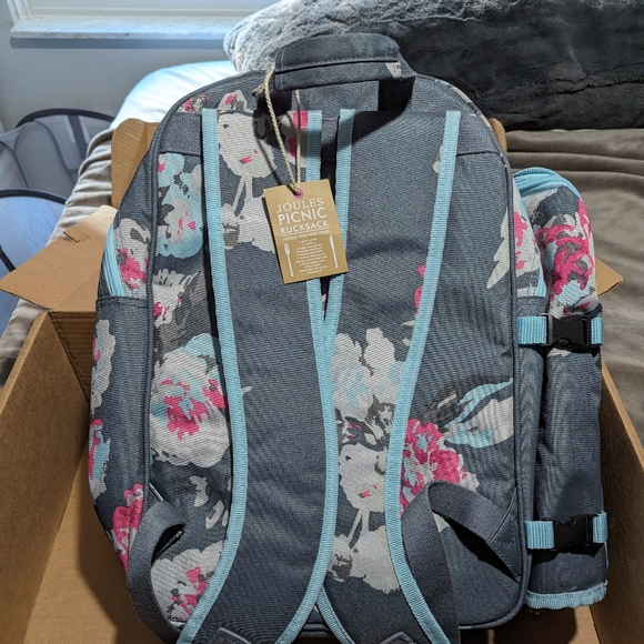 Joules Grey Floral Picnic Rucksack (Never Used!) - Picture 4 of 6